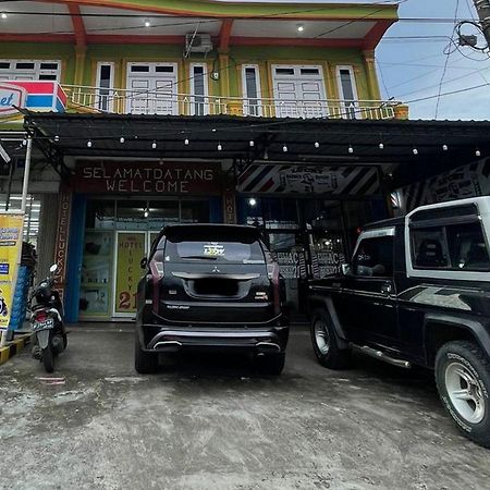 Hotel Lucky 21 Syariah Mitra Reddoorz Lubuklinggau Exterior photo